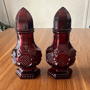 EUC Vintage Avon Ruby Red Glass Salt/Pepper Shakers made in 1970s